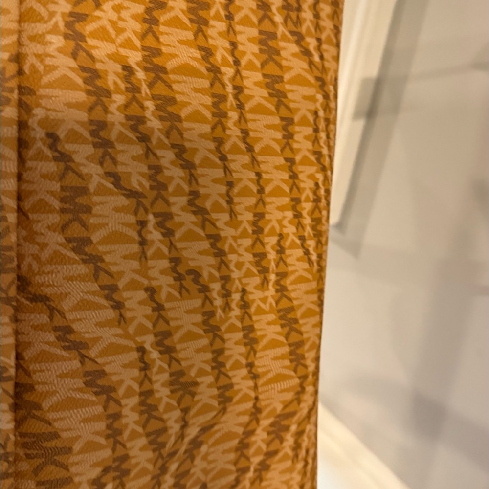 Michael Kors Gold Patterned Large Tote Bag - Picture 7 of 10